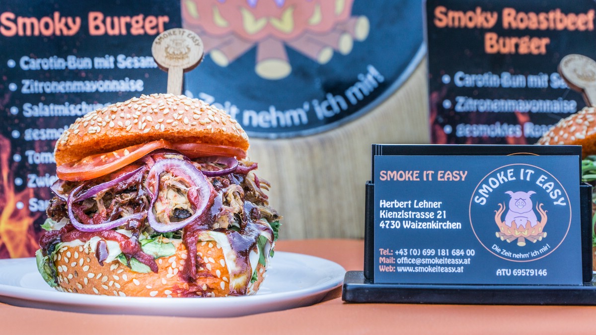 O Fotomagazin  I  pauls Soulfood Festival 2017 am Linzer Domplatz / SMOKIE IT EASY